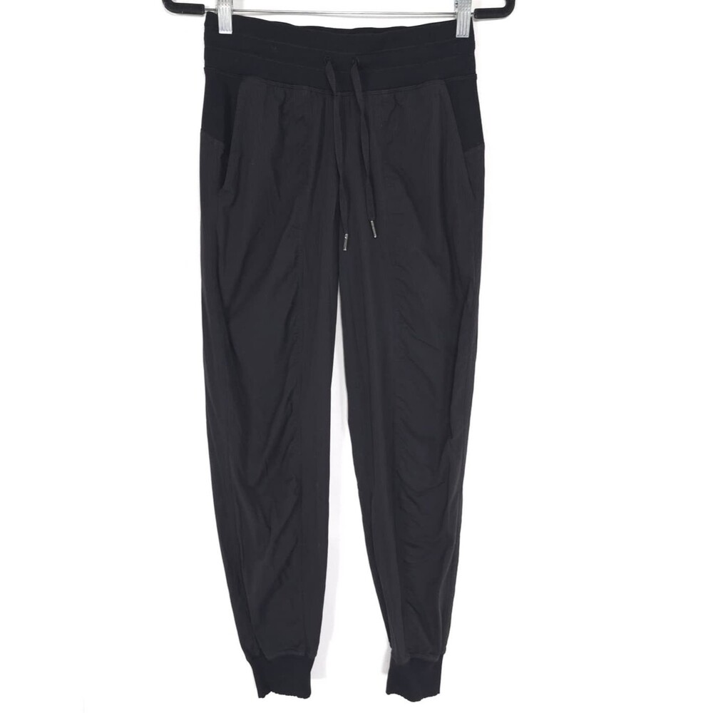 LULULEMON Womens 4 Athletic Pants Drawstring Jogger  Stretch Black Pockets‎